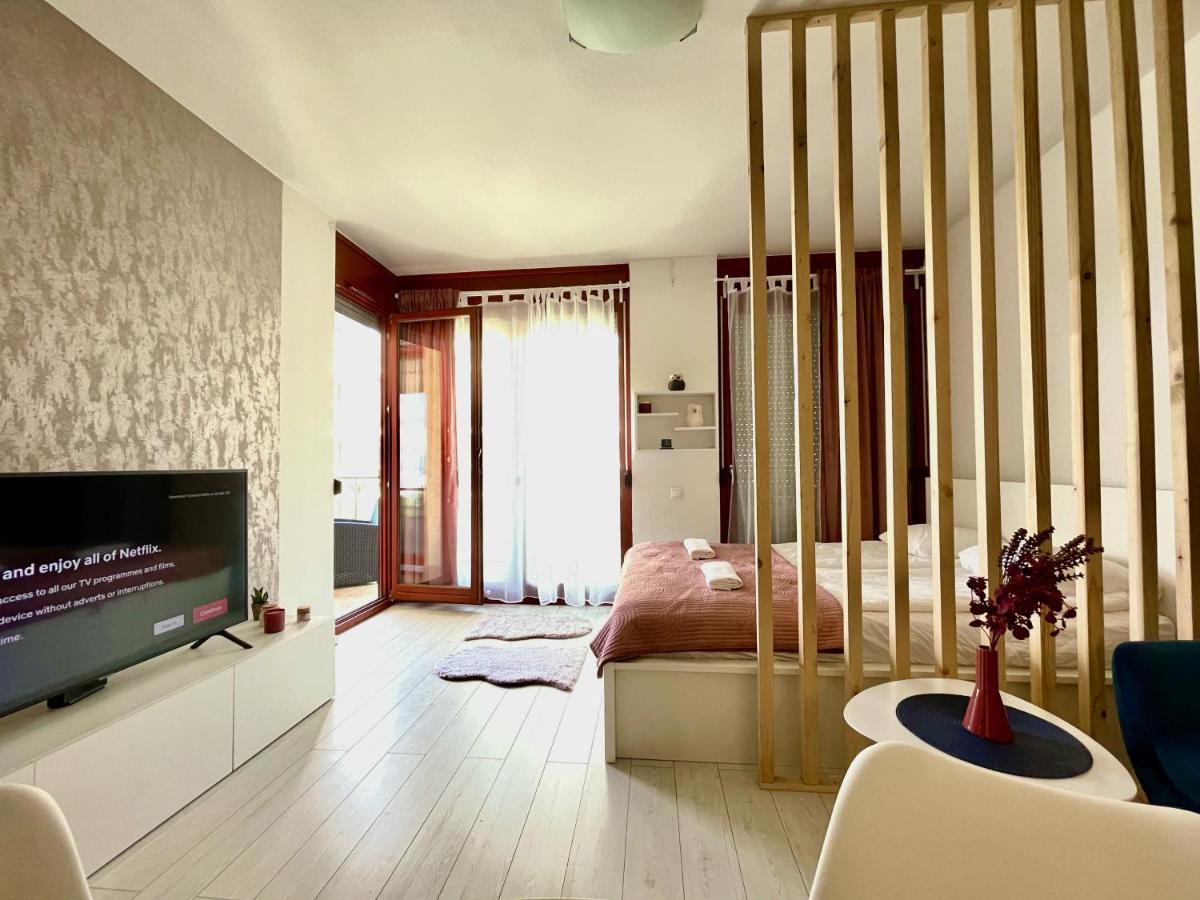 Marina Panorama Apartment & Garage Budapest Bagian luar foto