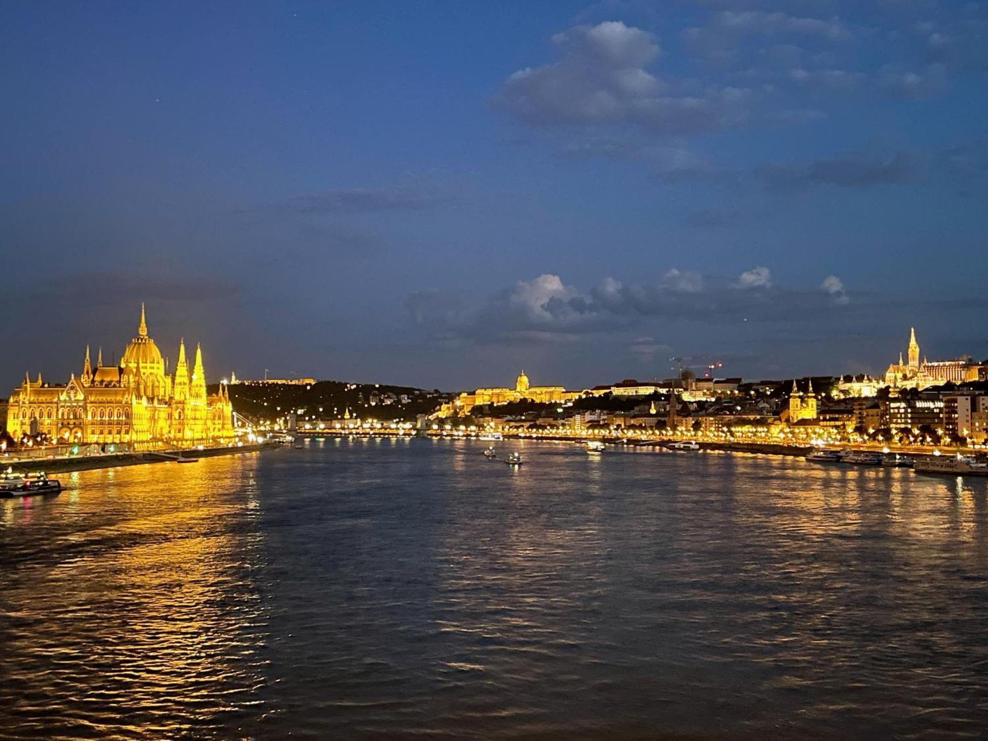 Marina Panorama Apartment & Garage Budapest Bagian luar foto